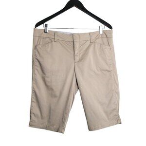 Vince Men's Twill Bermuda Flat Front Shorts in Beige Cotton Size 10